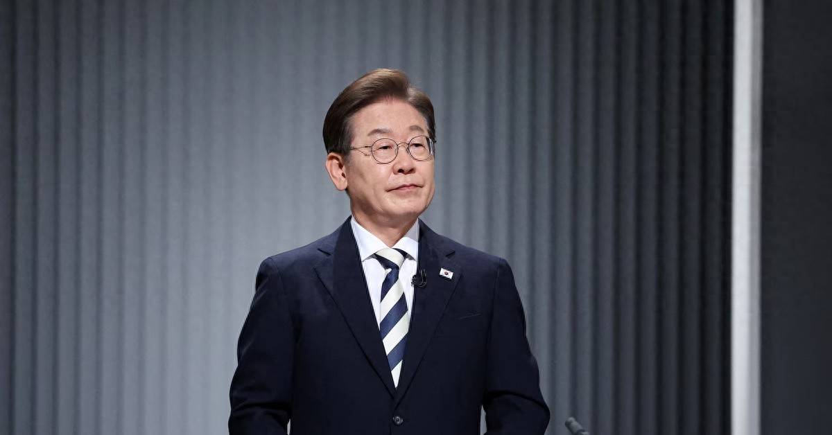 足球外围买球网站
_李在明民调大幅领先足球外围买球网站
，朴槿惠和文在寅接连出手，韩国大选惊现新变数！