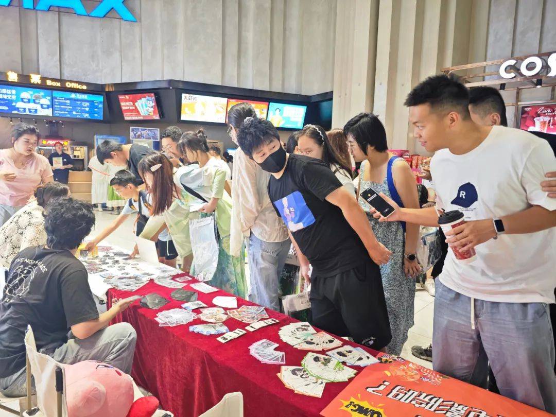 皇冠信用網在线开户
_“石头人”来哈尔滨皇冠信用網在线开户
了｜万达影城举行《神奇四侠》影迷狂欢
