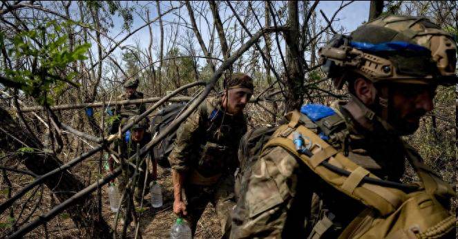 皇冠信用网APP下载
_红军城大势已去皇冠信用网APP下载
，乌军士兵倒戈投俄后，公开宣布泽连斯基才是乌克兰的敌人